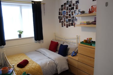 6 bed house, Ambleside Close, Earlham, Norwich, NR58LS - Image 2