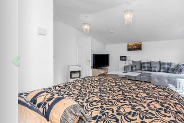 3 bed house, Burdiehouse Road, Liberton, Edinburgh, EH178AF - Image 4