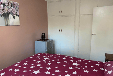 1 bed house, St. Ives Gardens, Charminster, Bournemouth, BH26NS - Image 2