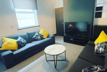 6 bed house, Chichester Street, Newton, Chester, CH14AD - Image 1