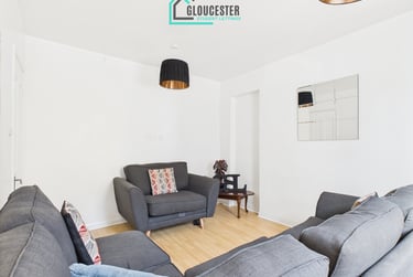 5 bed house, Widden Street, City Centre, Gloucester, GL14AN - Image 2