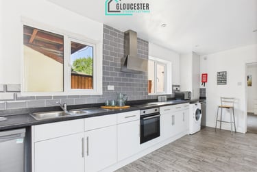 5 bed house, Widden Street, City Centre, Gloucester, GL14AN - Image 1