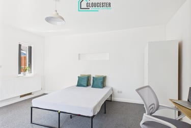 5 bed house, Widden Street, City Centre, Gloucester, GL14AN - Image 5