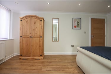 2 bed flat, Anglesey Lodge, City Centre, Surrey, KT12ND - Image 3