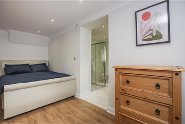 2 bed flat, Anglesey Lodge, City Centre, Surrey, KT12ND - Image 6