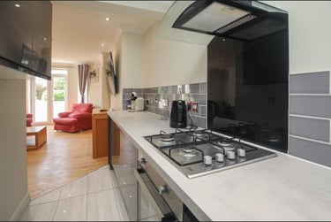 2 bed flat, Anglesey Lodge, City Centre, Surrey, KT12ND - Image 9