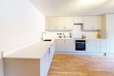 5 bed flat, Queens Road, Kingsdown, Bristol, BS81QL - Image 1