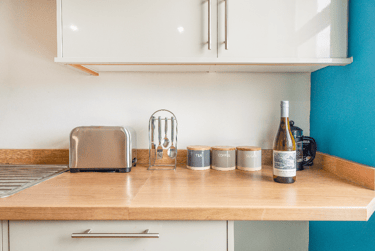 3 bed flat, Kings Parade Avenue, Redland, Bristol, BS82RE - Image 2