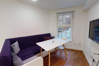 4 bed flat, Pipe Lane, City Centre, Bristol, BS15AJ - Image 2