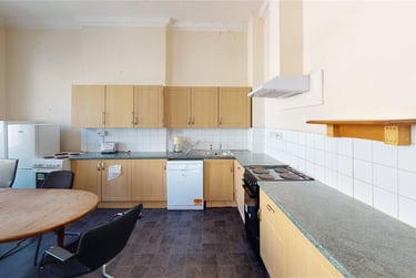 10 bed flat, Park Street, City Centre, Bristol, BS15NU - Image 2