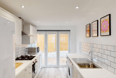 6 bed house, Yew Tree Close, Mount Pleasant, Exeter, EX45EH - Image 3