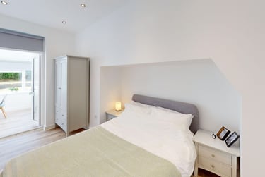 2 bed flat, Bar Road, City Centre, Falmouth, TR114NN - Image 3