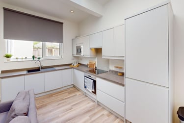 2 bed flat, Bar Road, City Centre, Falmouth, TR114NN - Image 6