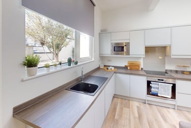 2 bed flat, Bar Road, City Centre, Falmouth, TR114NN - Image 7