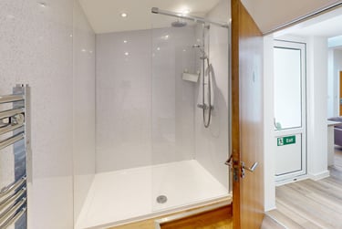 2 bed flat, Bar Road, City Centre, Falmouth, TR114NN - Image 8