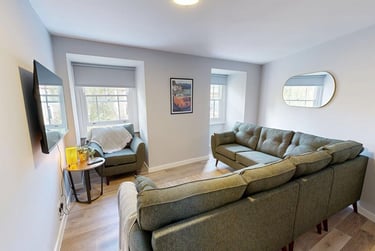 5 bed flat, Cromwell Road, Cotham, Bristol, BS65HD - Image 1