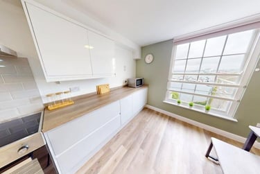 7 bed flat, Arwenack Street, City Centre, Falmouth, TR113JA - Image 3