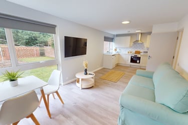 1 bed flat, Monterey Gardens, Mount Pleasant, Exeter, EX45EN - Image 1