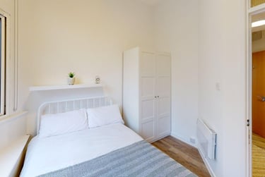 5 bed flat, Clare Street, City Centre, Bristol, BS11XH - Image 10