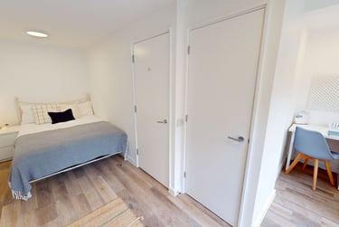 6 bed house, Monterey Gardens, Mount Pleasant, Exeter, EX45EN - Image 5