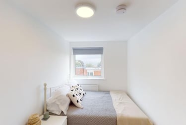 6 bed house, Yew Tree Close, Mount Pleasant, Exeter, EX45EH - Image 10