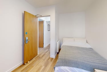 5 bed flat, Bar Road, City Centre, Falmouth, TR114NN - Image 10