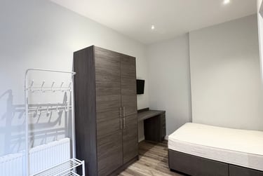 1 bed studio, Sadler Gate, City Centre, Derby, DE13NL - Image 5