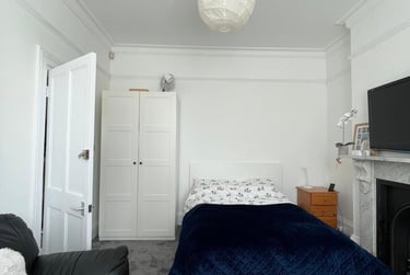 6 bed house, Hyde Park Road, Peverell, Plymouth, PL43RJ - Image 2