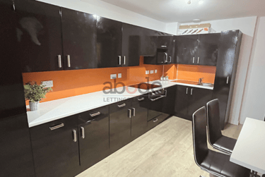 4 bed flat, London Road, Highfields, Leicester, LE20BL - Image 2