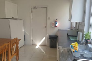 4 bed house, Malvern Terrace, Brynmill, Swansea, SA20BD - Image 4