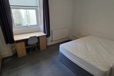 3 bed flat, Hill Park Crescent, Greenbank, Plymouth, PL48JW - Image 5