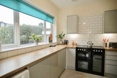 6 bed house, Park Road, Coldean, Brighton, BN19AA - Image 2