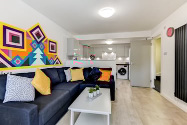 6 bed house, Rosewarn Close, Southdown, Bath, BA21PB - Image 2