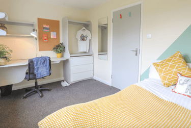 9 bed house, Plymouth Avenue, Bevendean, Brighton, BN24JB - Image 2