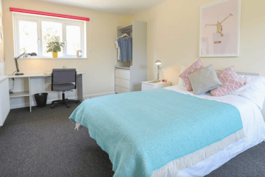 8 bed house, Heath Hill Avenue, Woodingdean, Brighton, BN24LS - Image 2