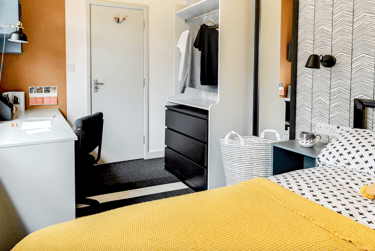 7 bed house, Blakeney Road, Lockleaze, Bristol, BS70DL - Image 2