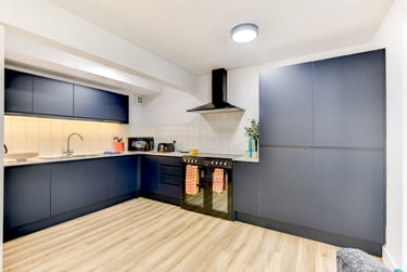 6 bed house, Holcombe Green, Weston, Bath, BA14HT - Image 2