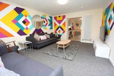 6 bed house, Manton Road, Bevendean, Brighton, BN24FB - Image 1