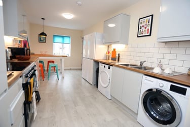 6 bed house, Manton Road, Bevendean, Brighton, BN24FB - Image 2