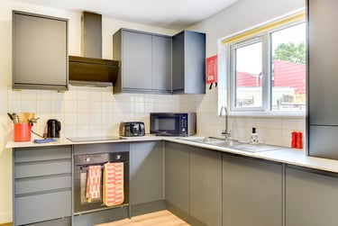 1 bed house, Bishop Manor Road, Horfield, Bristol, BS105BB - Image 3