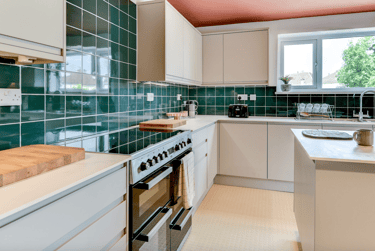 7 bed house, Stothard Road, Lockleaze, Bristol, BS79XL - Image 4