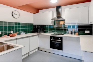 6 bed house, Hogarth Walk, Lockleaze, Bristol, BS79XS - Image 5