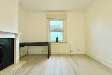 2 bed house, Claremont Road, Hornchurch, London, RM111BZ - Image 4