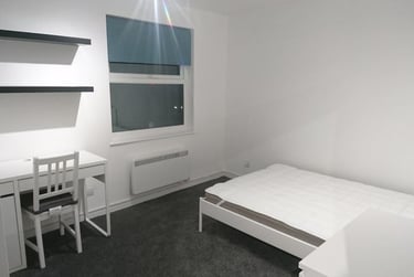 2 bed flat, Pinhoe Road, Mount Pleasant, Exeter, EX47HQ - Image 6