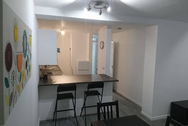 2 bed flat, Pinhoe Road, Mount Pleasant, Exeter, EX47HQ - Image 3