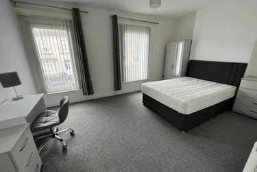 4 bed house, Baglan Street, Port Tennant, Swansea, SA18JZ - Image 1