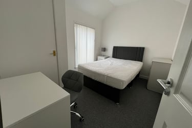 4 bed house, Baglan Street, Port Tennant, Swansea, SA18JZ - Image 7