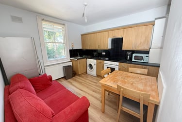 4 bed house, Avenue Road, City Centre, Kingston, KT12RB - Image 3