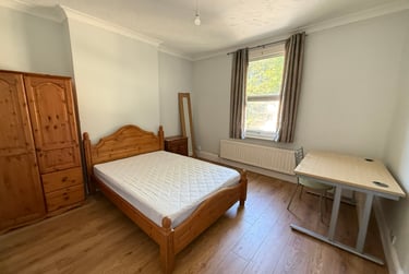 4 bed house, Avenue Road, City Centre, Kingston, KT12RB - Image 7