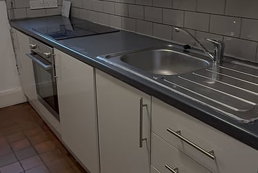 3 bed house, Avenue Road, City Centre, Kingston, KT12RB - Image 2